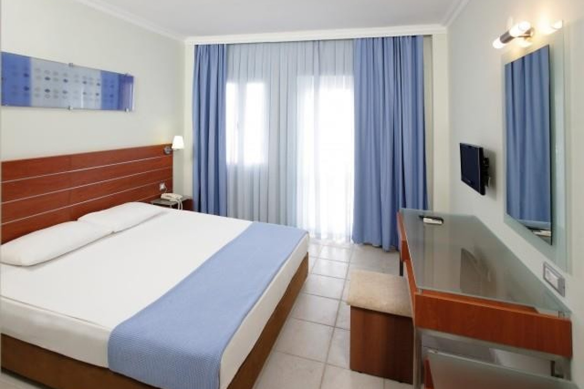 PETUNYA BEACH RESORT