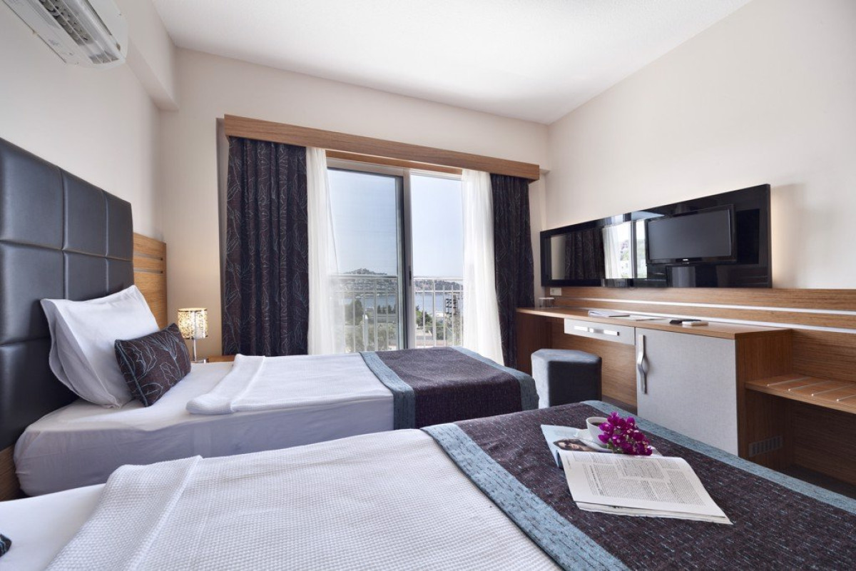 GOLDEN AGE RESORT HOTEL YALIKAVAC