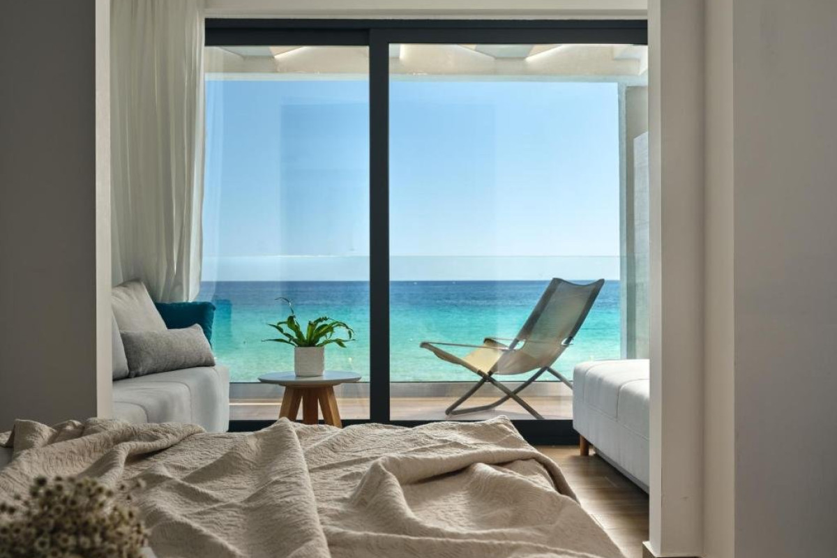 CAVO ORIENT BEACH HOTEL