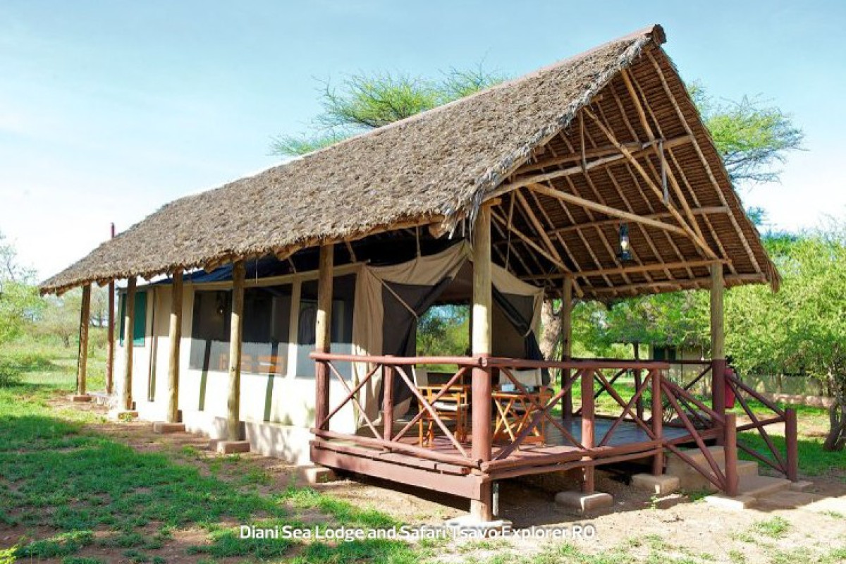 Diani Sea Lodge and Safari Tsavo Explorer RO