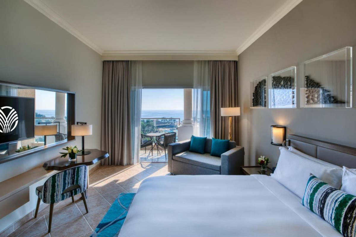 FUJAIRAH ROTANA RESORT & SPA.
