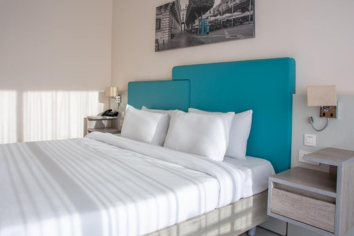 Riviera Hotel and SPA