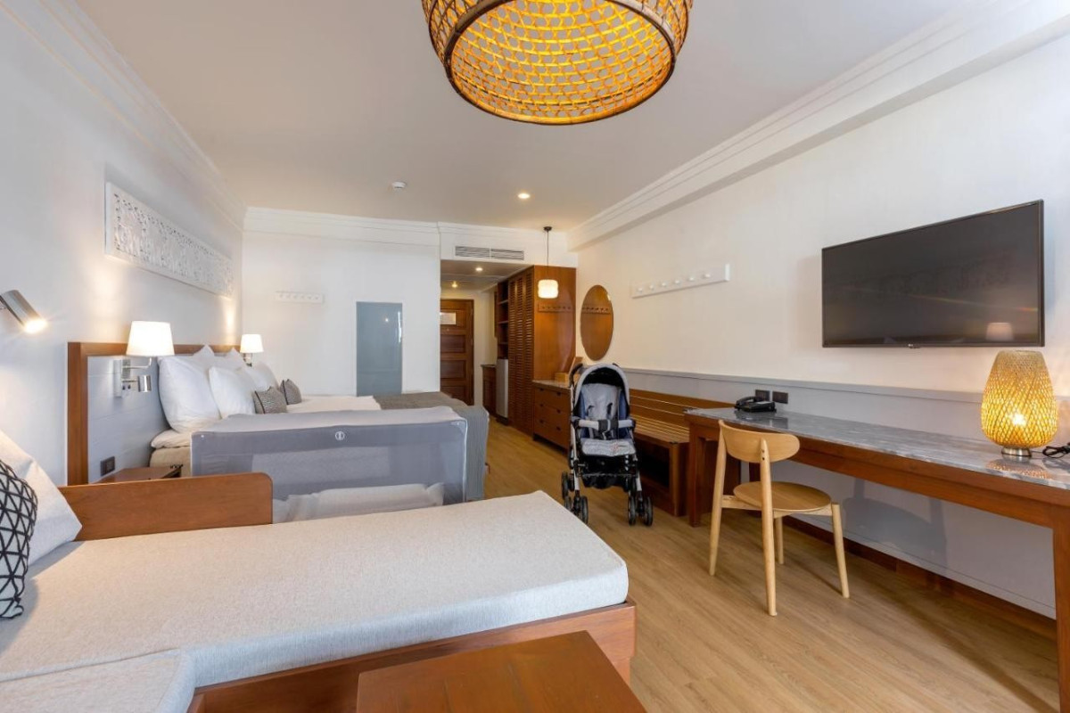 Sunwing Bangtao Beach