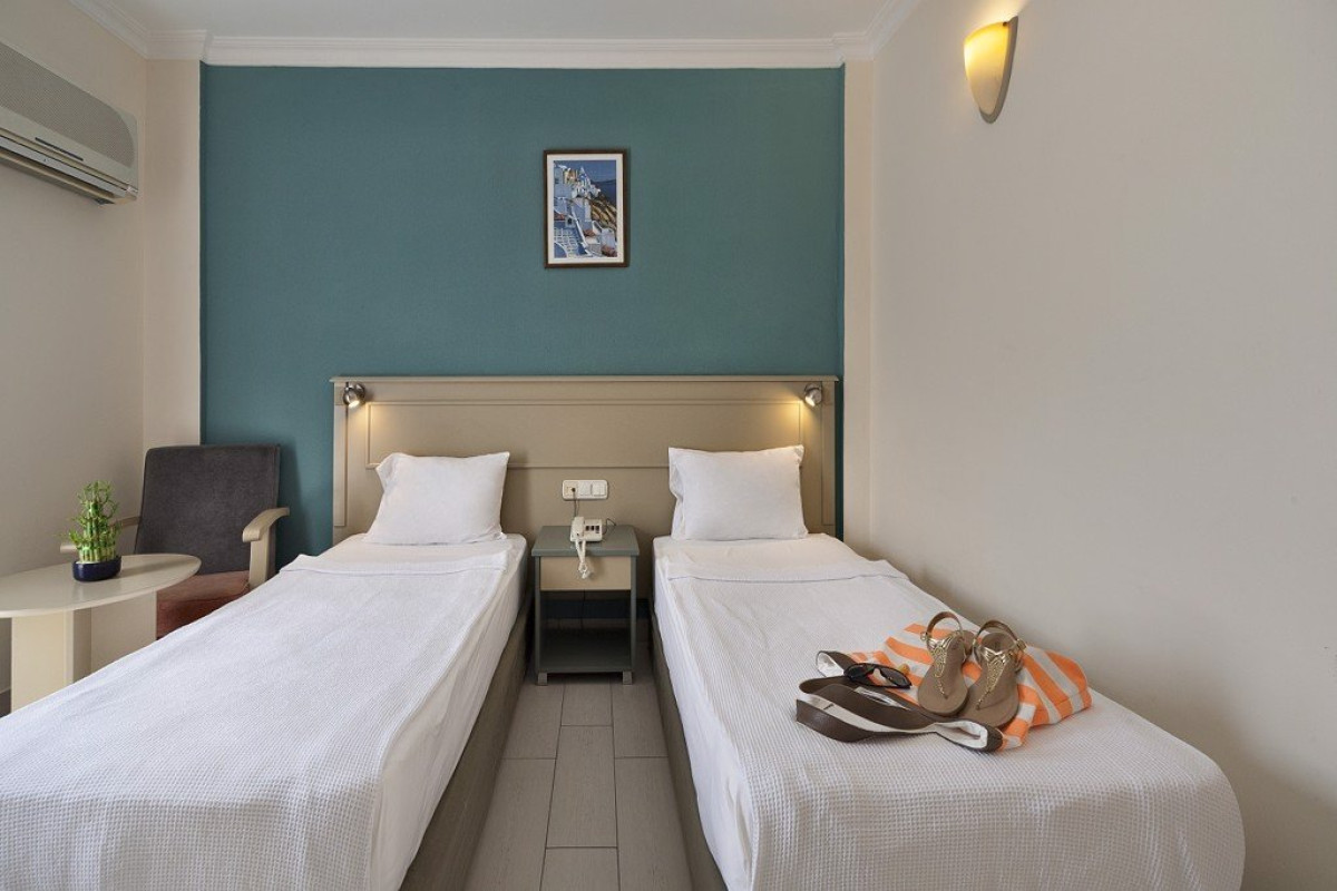 GOLDEN AGE RESORT HOTEL YALIKAVAC