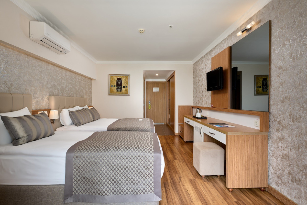 Annabella Park Hotel