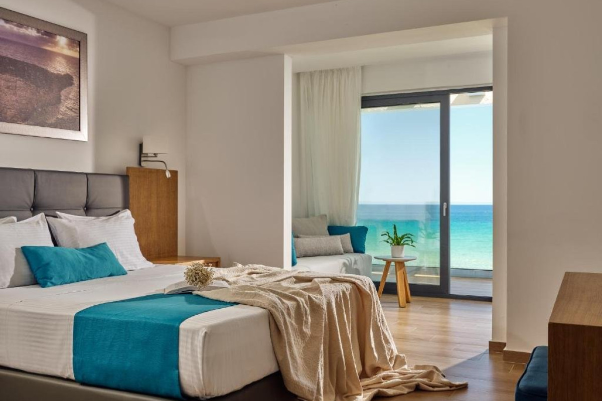 CAVO ORIENT BEACH HOTEL