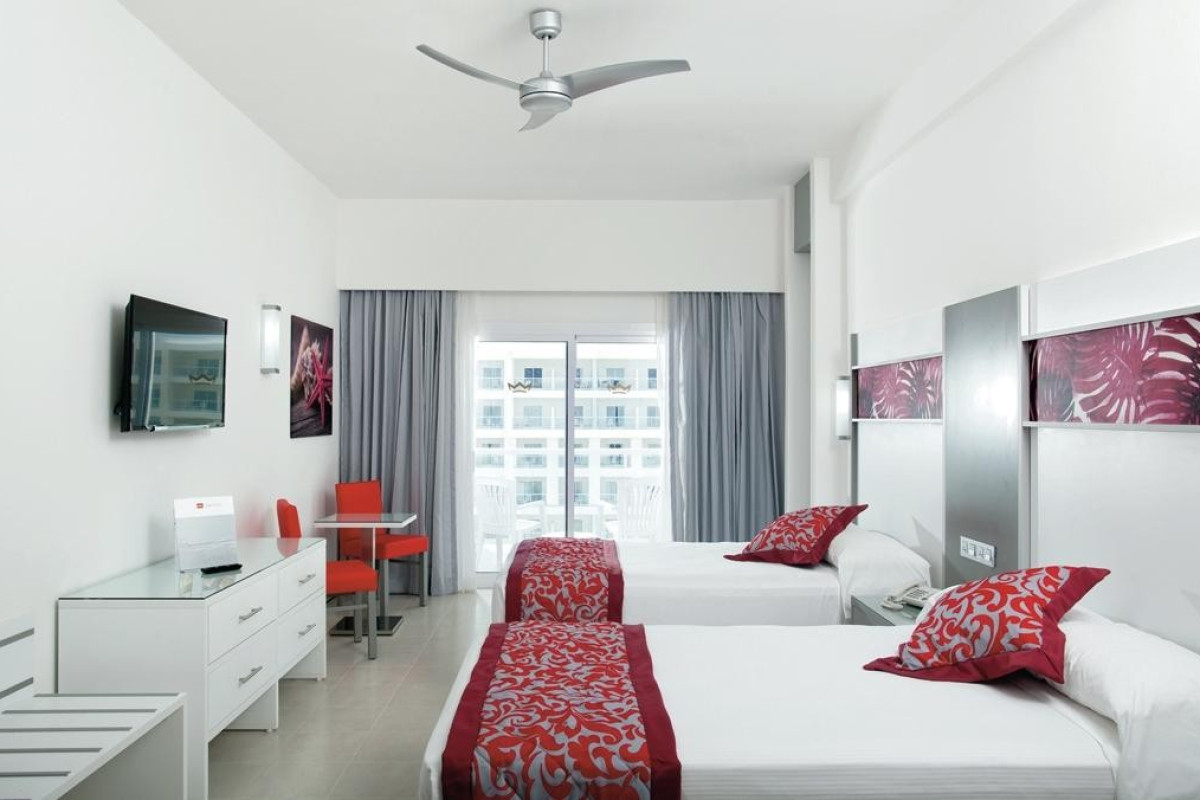 RIU Playa Blanca