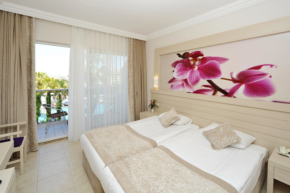 Seaden Corolla Hotel