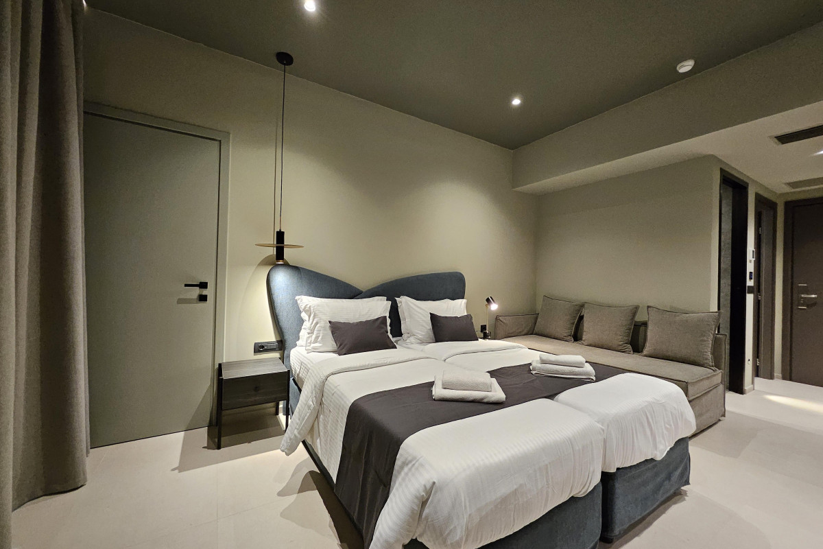 Petousis Hotel & Suites