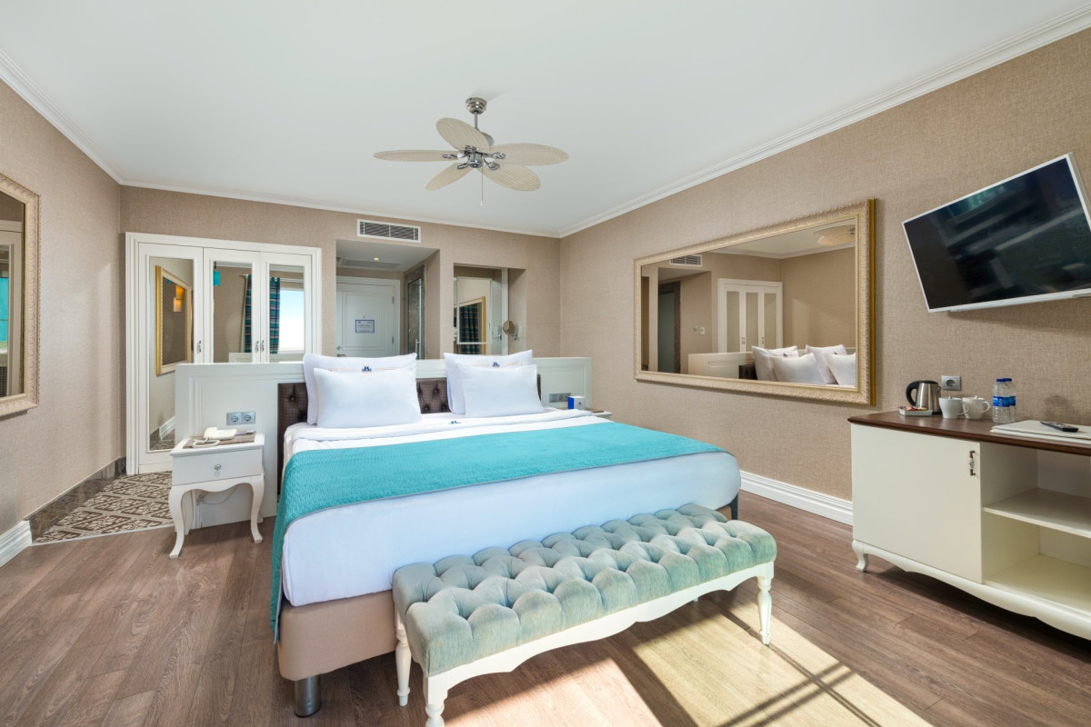 Rubi Platinum SPA Resort and Suites