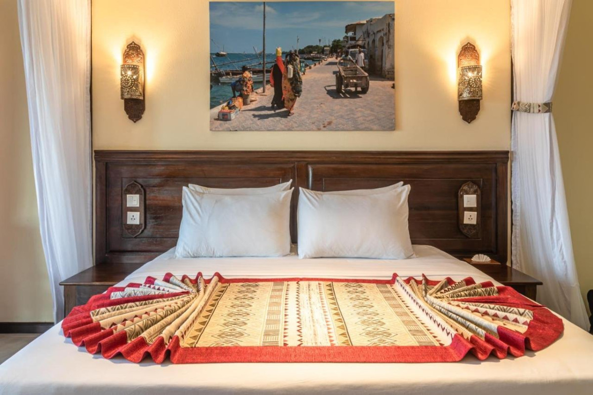 Prideinn Paradise Beach Resort