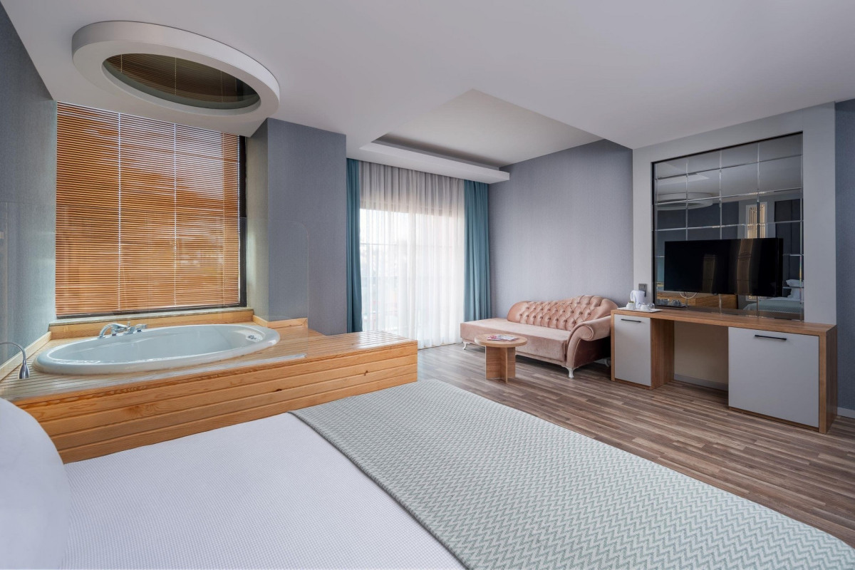 Siam Elegance Spa & Resort