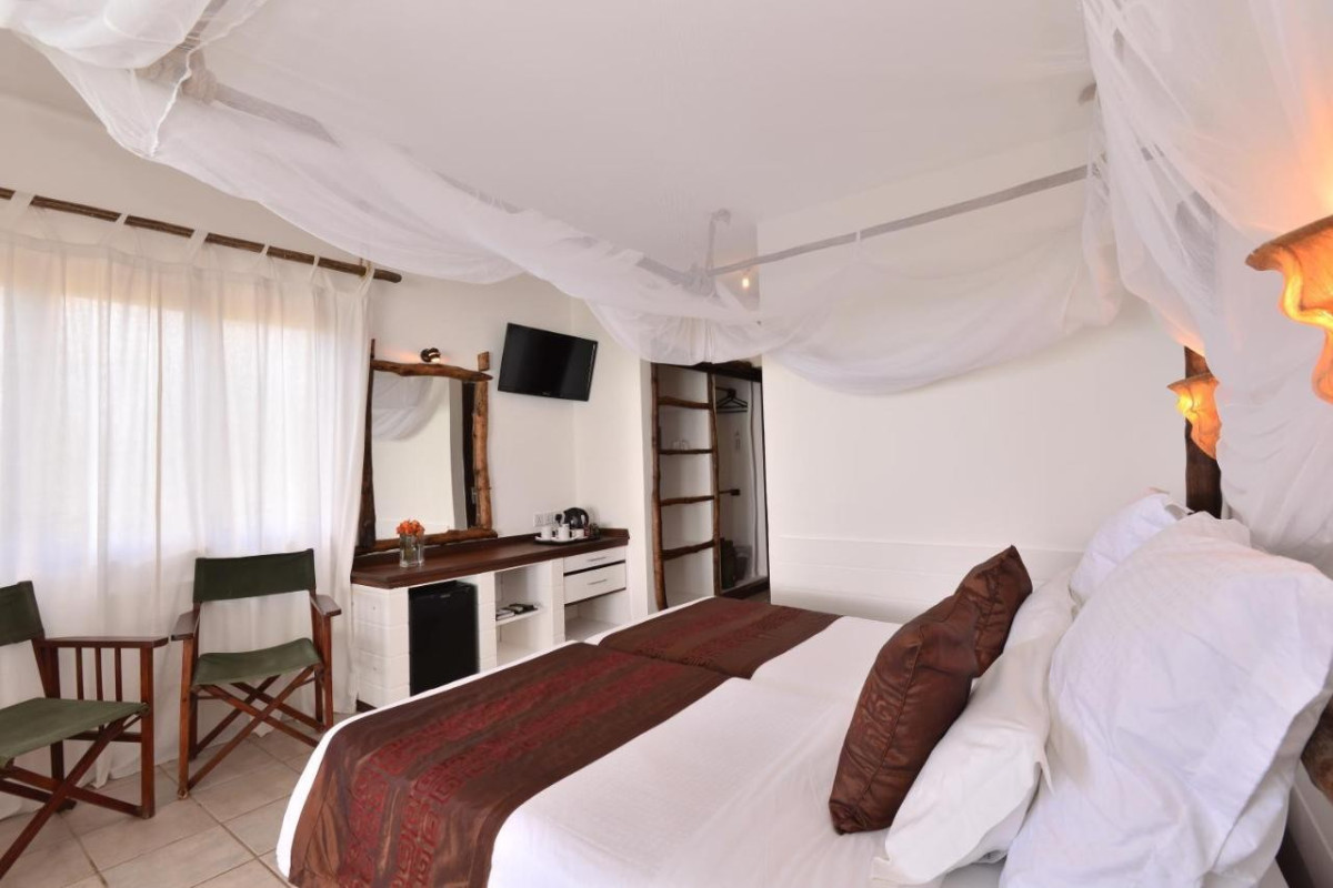 Bahari Beach Hotel