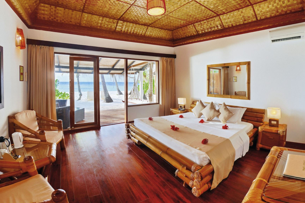 Angaga Island Resort & Spa