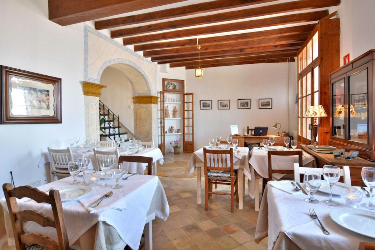 Can Busquets - Hotel D'interior