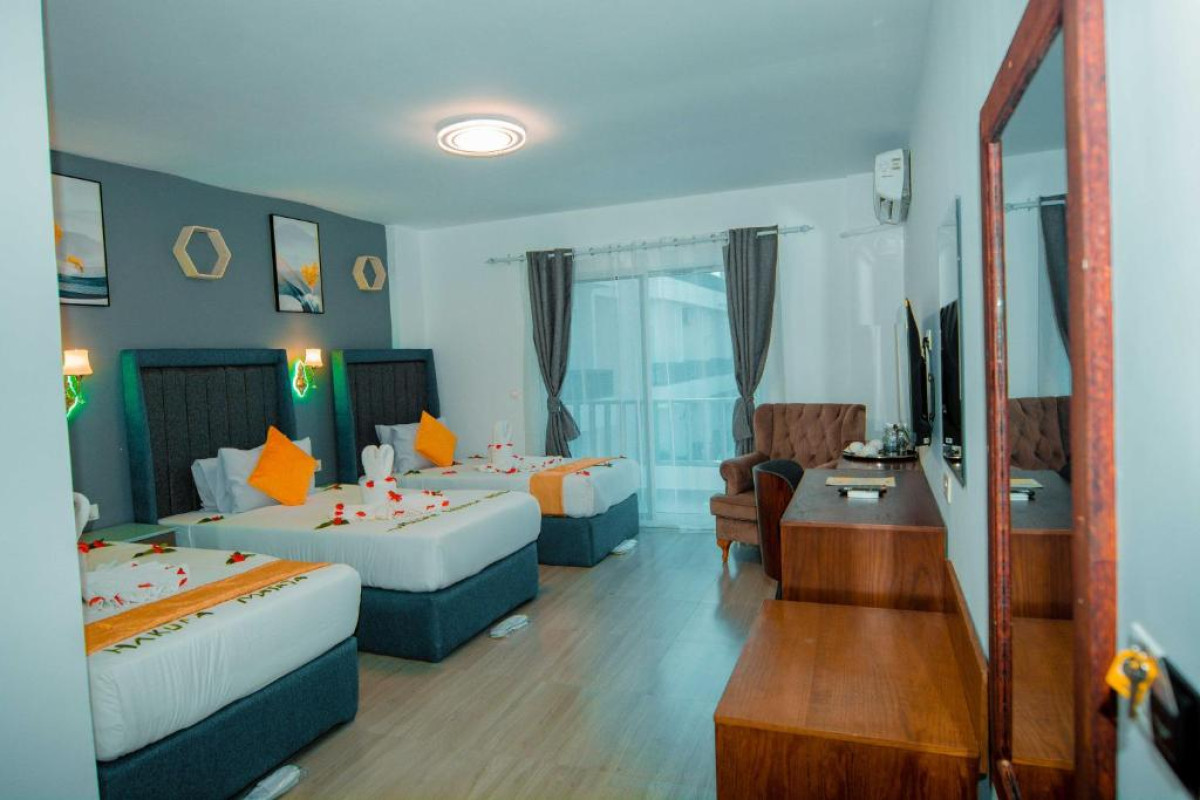 Canary Golden Hotel