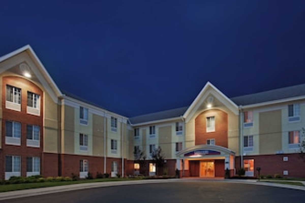 CANDLEWOOD SUITES KANSAS CITY SPEEDWAY