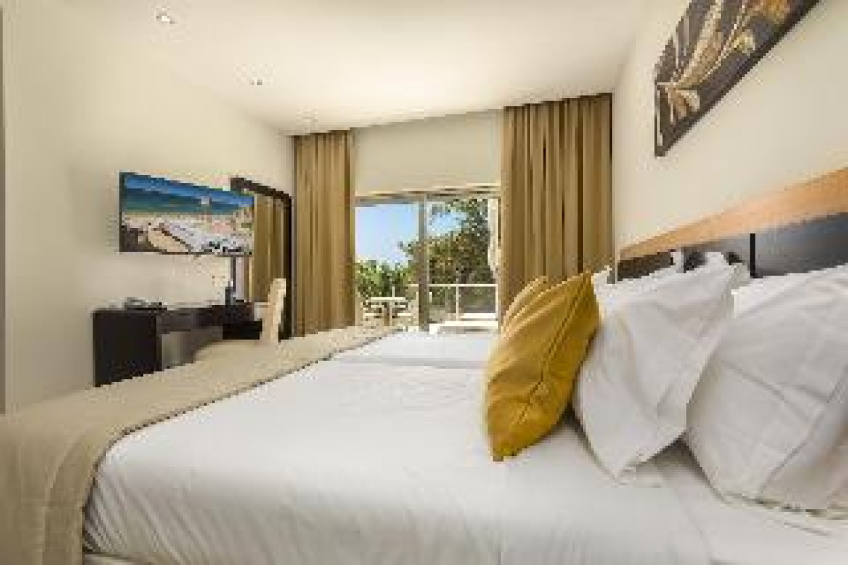 Caneiros Luxury House & Suites