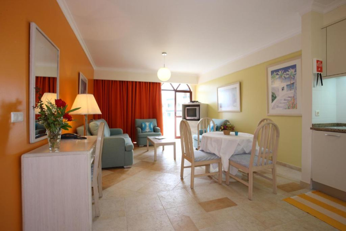 Hotel Canico Bay Club