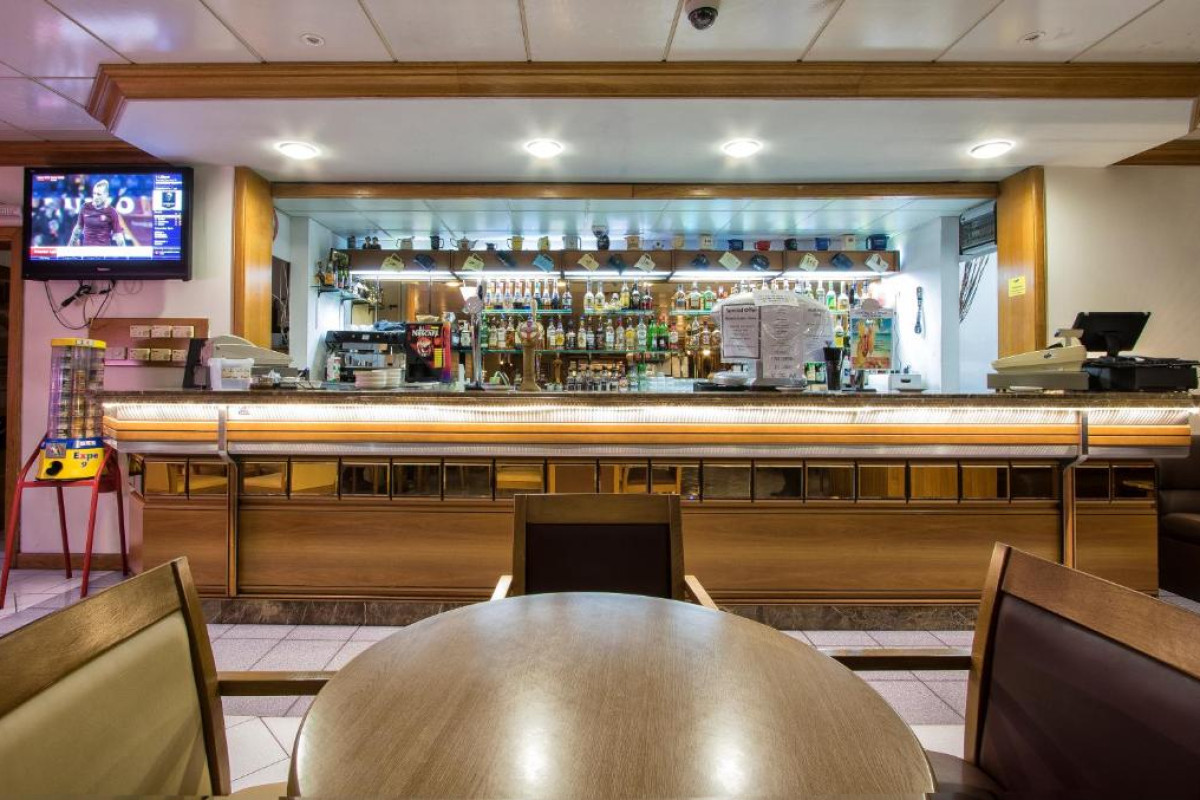 Canifor Hotel