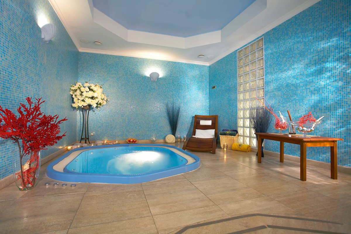 CAPARENA & WELLNESS CLUB