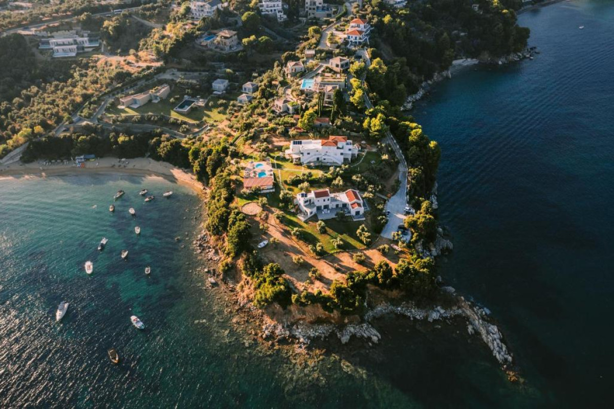 Cape Blue Suites