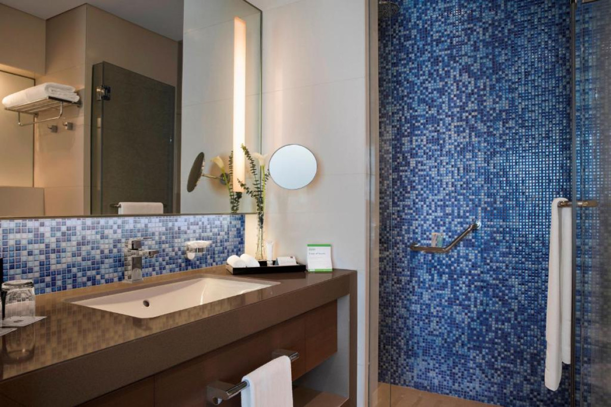 Hotel Capital Centre Arjaan by Rotana