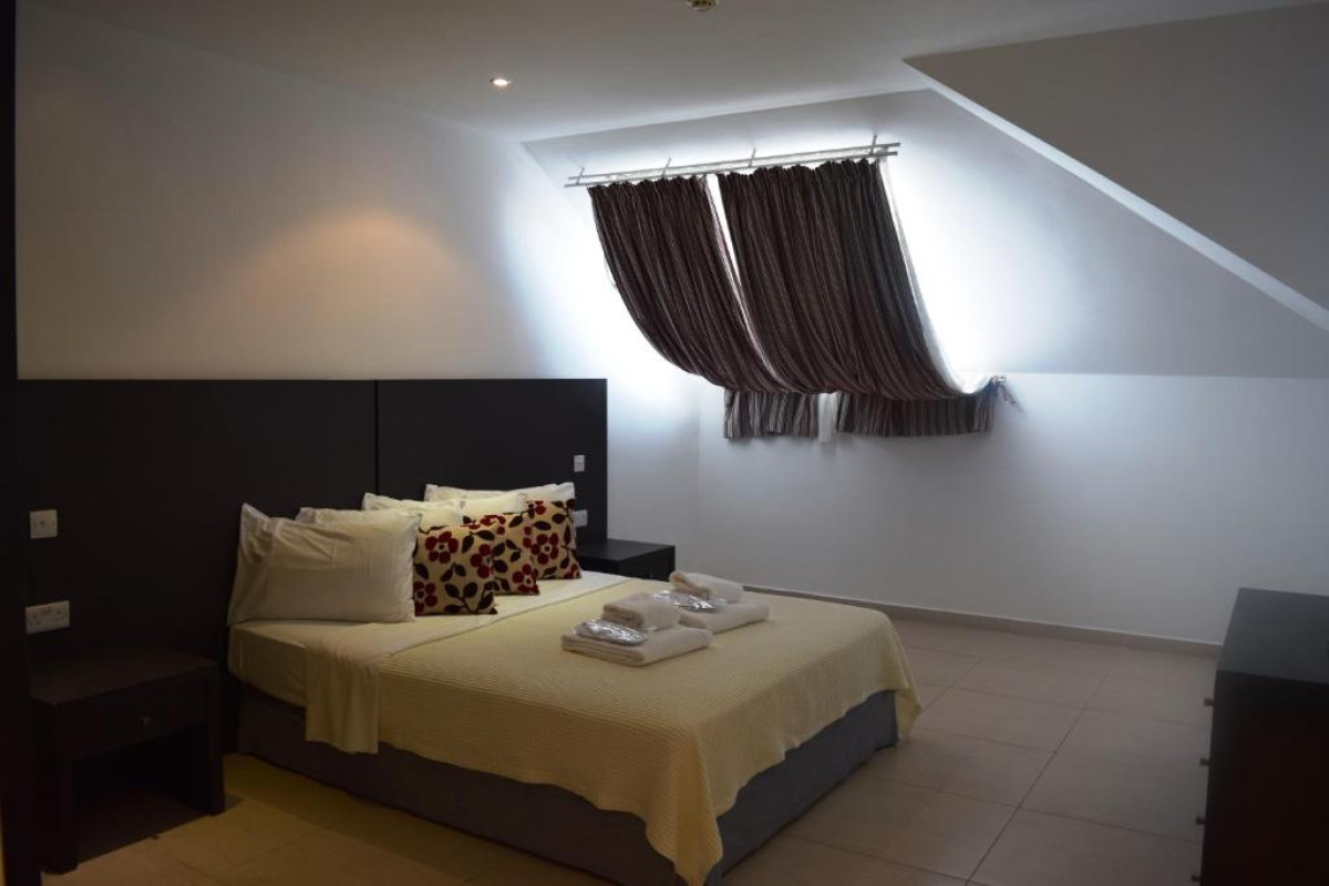 CAPITAL COAST RESORT