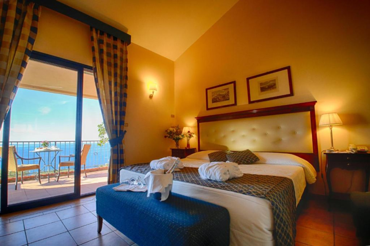 CAPO DEI GRECI – TAORMINA COAST RESORT HOTEL & SPA