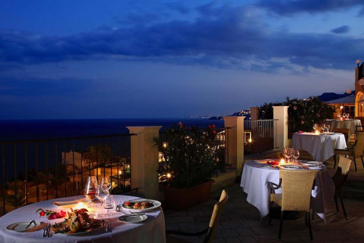CAPO DEI GRECI – TAORMINA COAST RESORT HOTEL & SPA