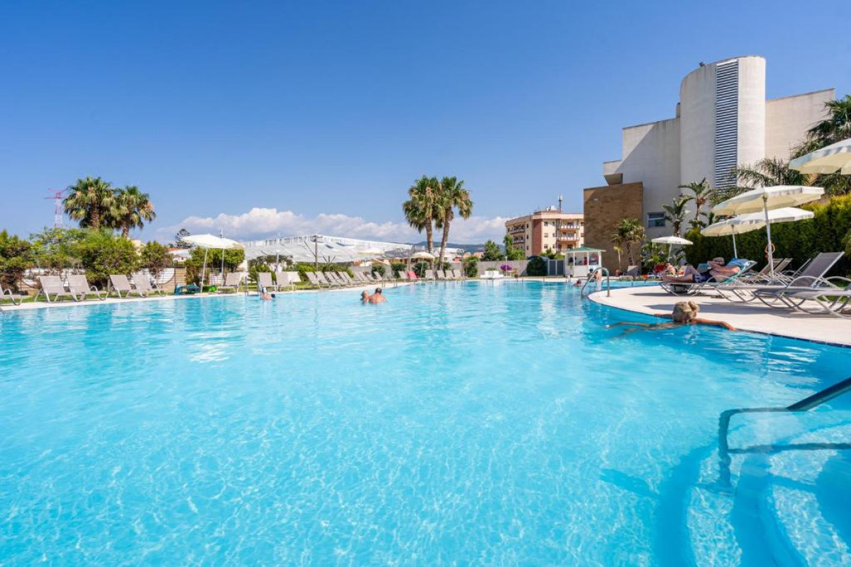 Hotel Capo Peloro