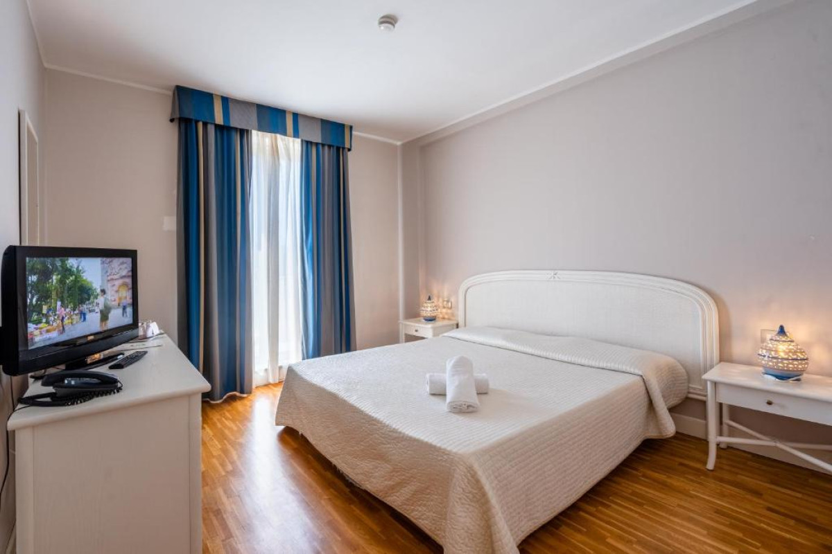 Hotel Capo Peloro