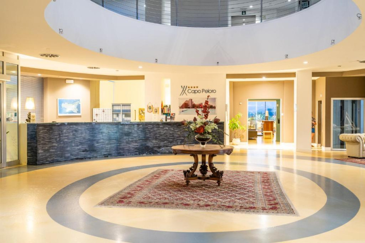 Hotel Capo Peloro