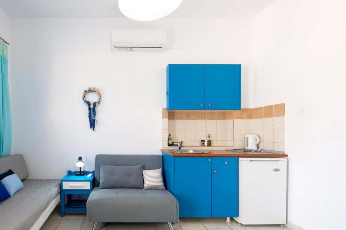 Captain's Beach Apartments
