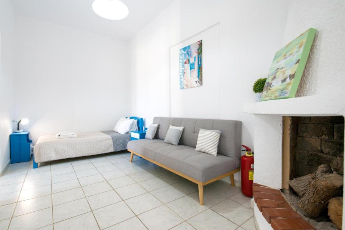 Captain's Beach Apartments