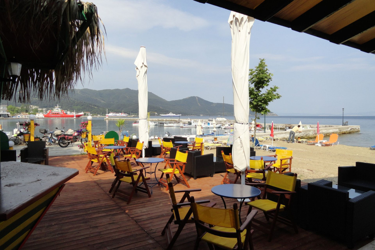 Captain's Beach Apartments