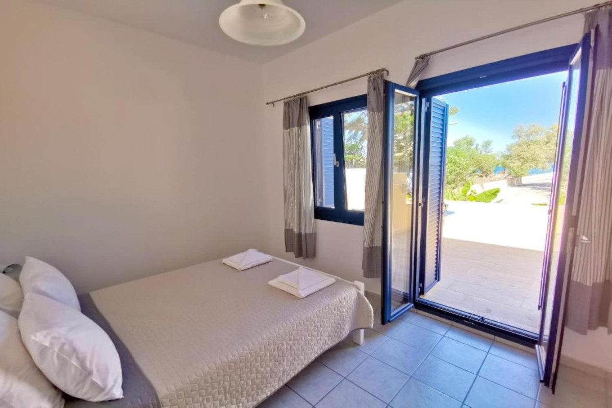 Captain's Beach Apartments