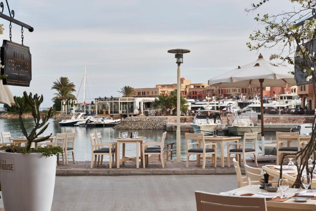 CAPTAINS INN EL GOUNA