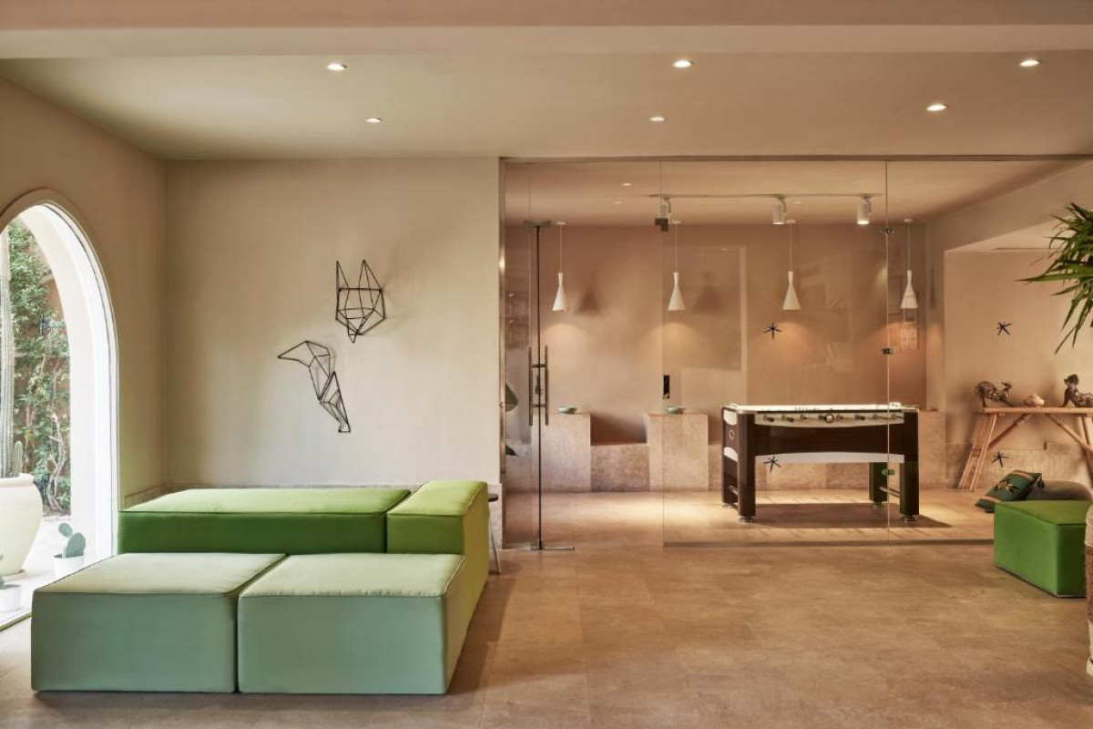 CAPTAINS INN EL GOUNA