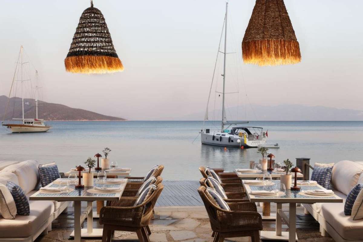 CARESSE LUXURY COLECTION RESORT SPA