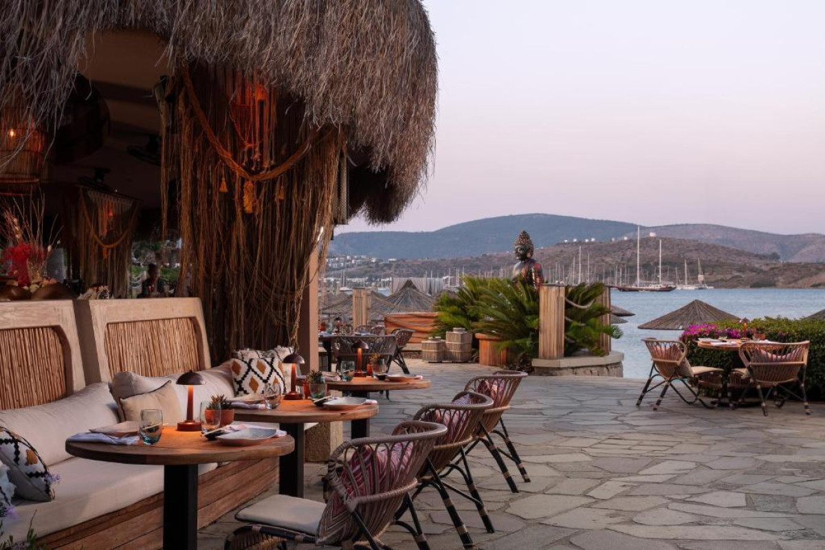 CARESSE LUXURY COLECTION RESORT SPA
