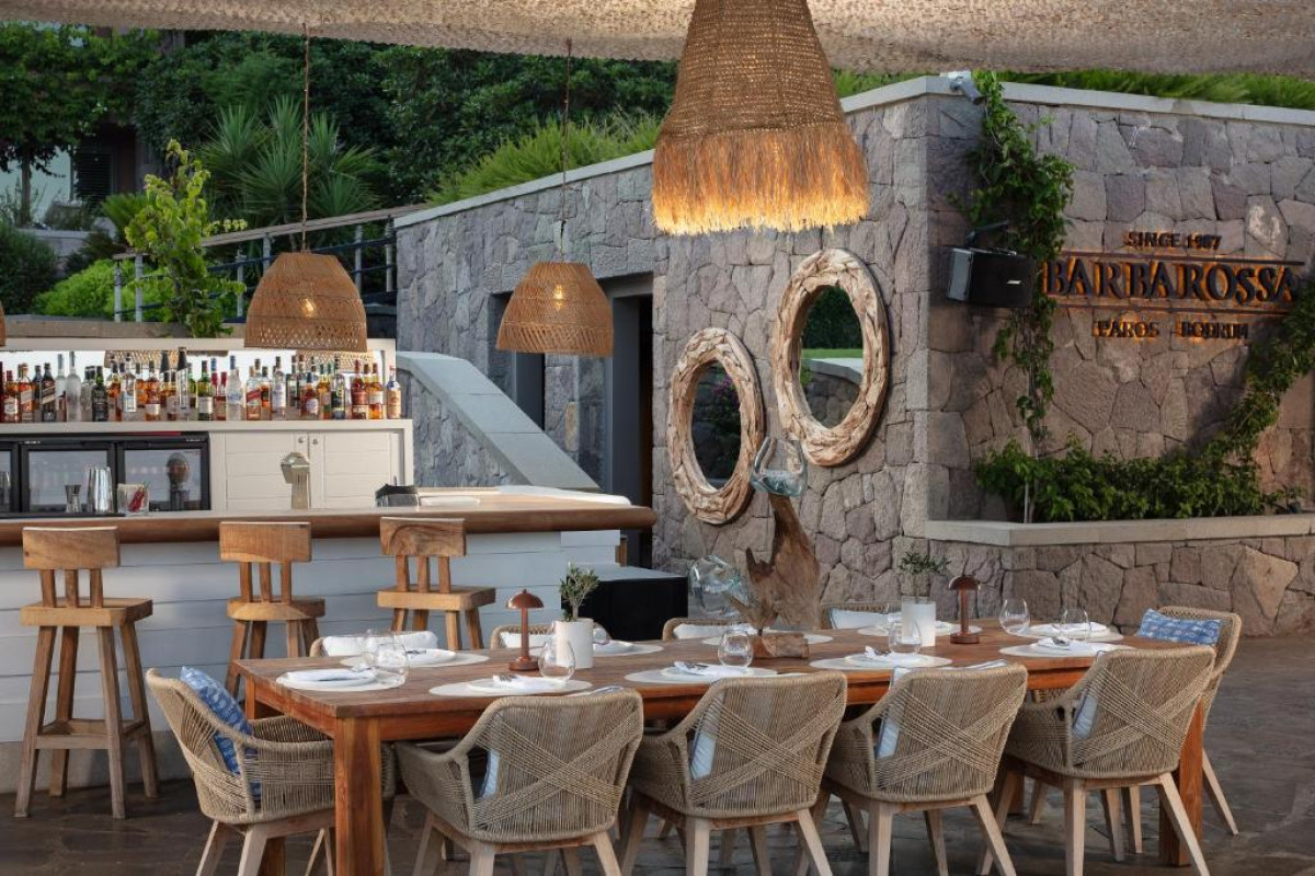 CARESSE LUXURY COLECTION RESORT SPA