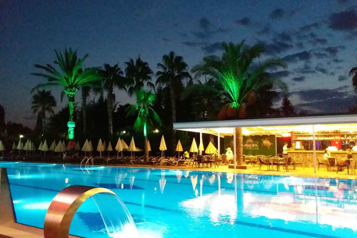 CARETTA BEACH HOTEL
