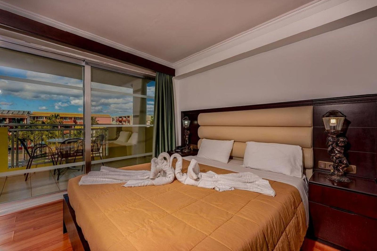 Caretta Beach Resort & Waterpark