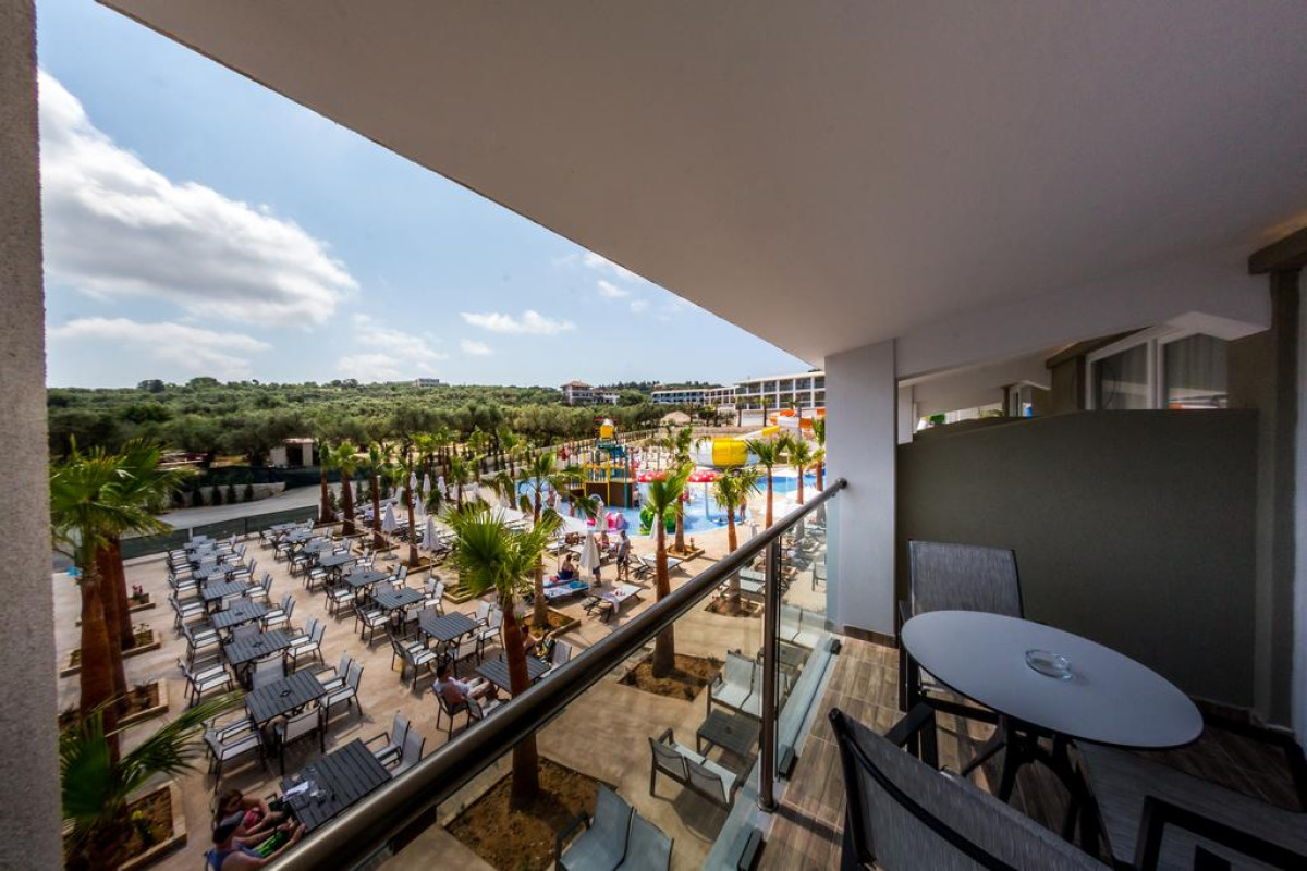 Caretta Paradis Hotel
