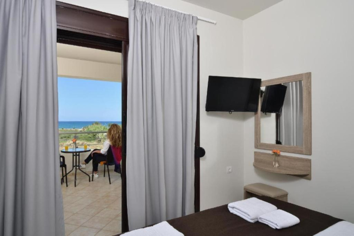 Carisa Suites and Apartments