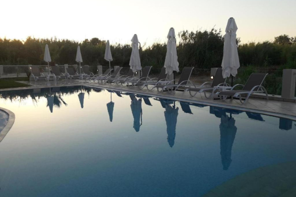 Carisa Suites and Apartments