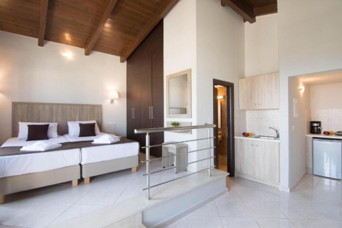 Carisa Suites and Apartments