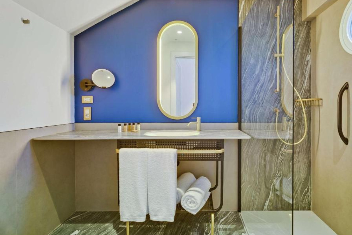 Casa Alberola Alicante Curio Collection by Hilton