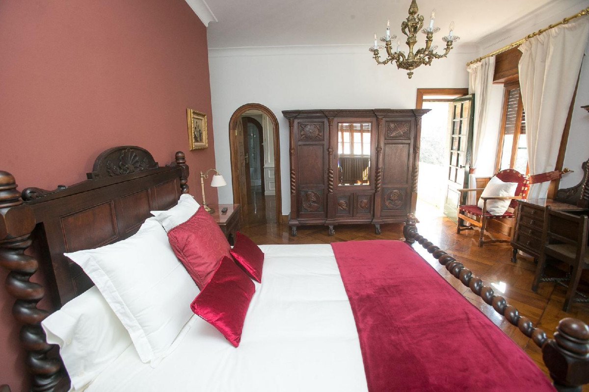 Casa Lois